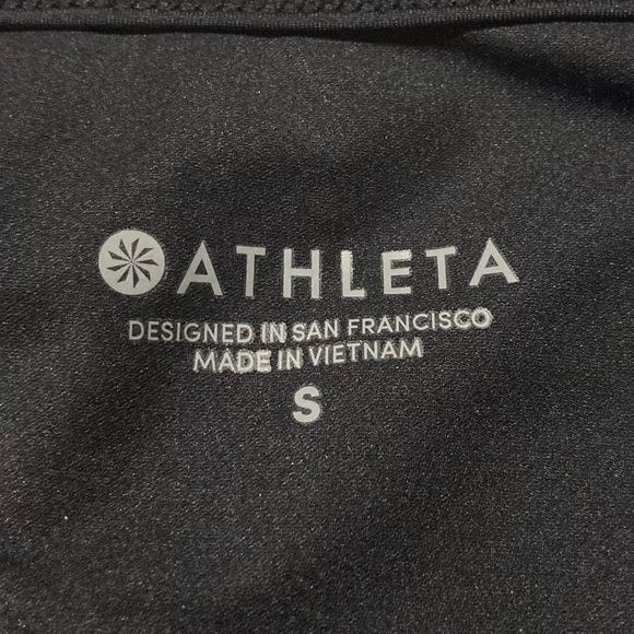 Athleta Asymmetrical Tee | Size S | Nylon & Spandex | Short Sleeve | Relaxed Fit - Picture 4 of 5